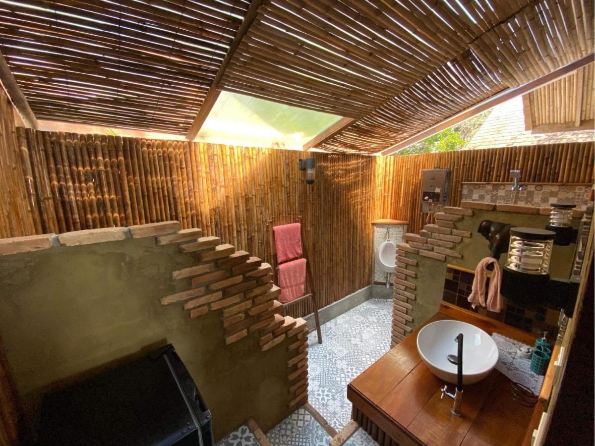 Pp Land Beach Eco Resort Koh Phayam Buitenkant foto
