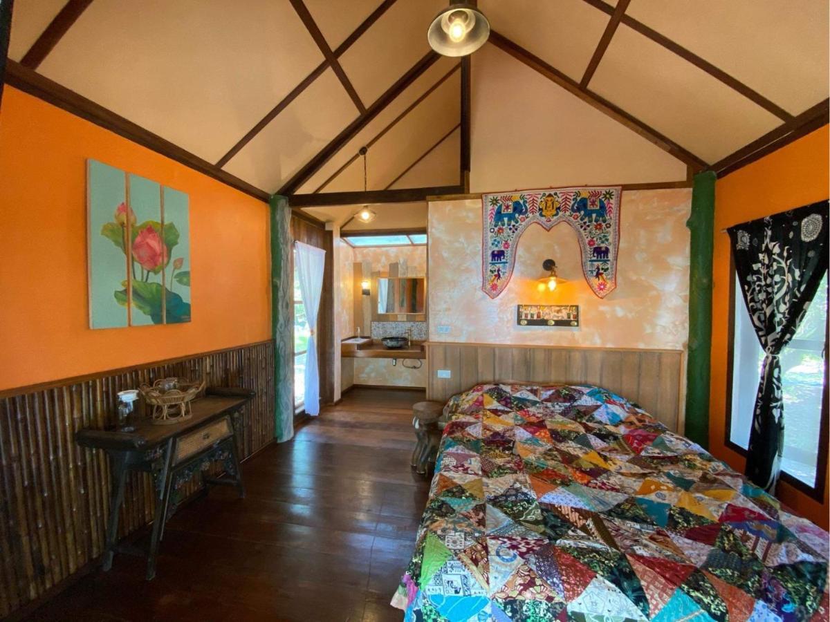 Pp Land Beach Eco Resort Koh Phayam Buitenkant foto