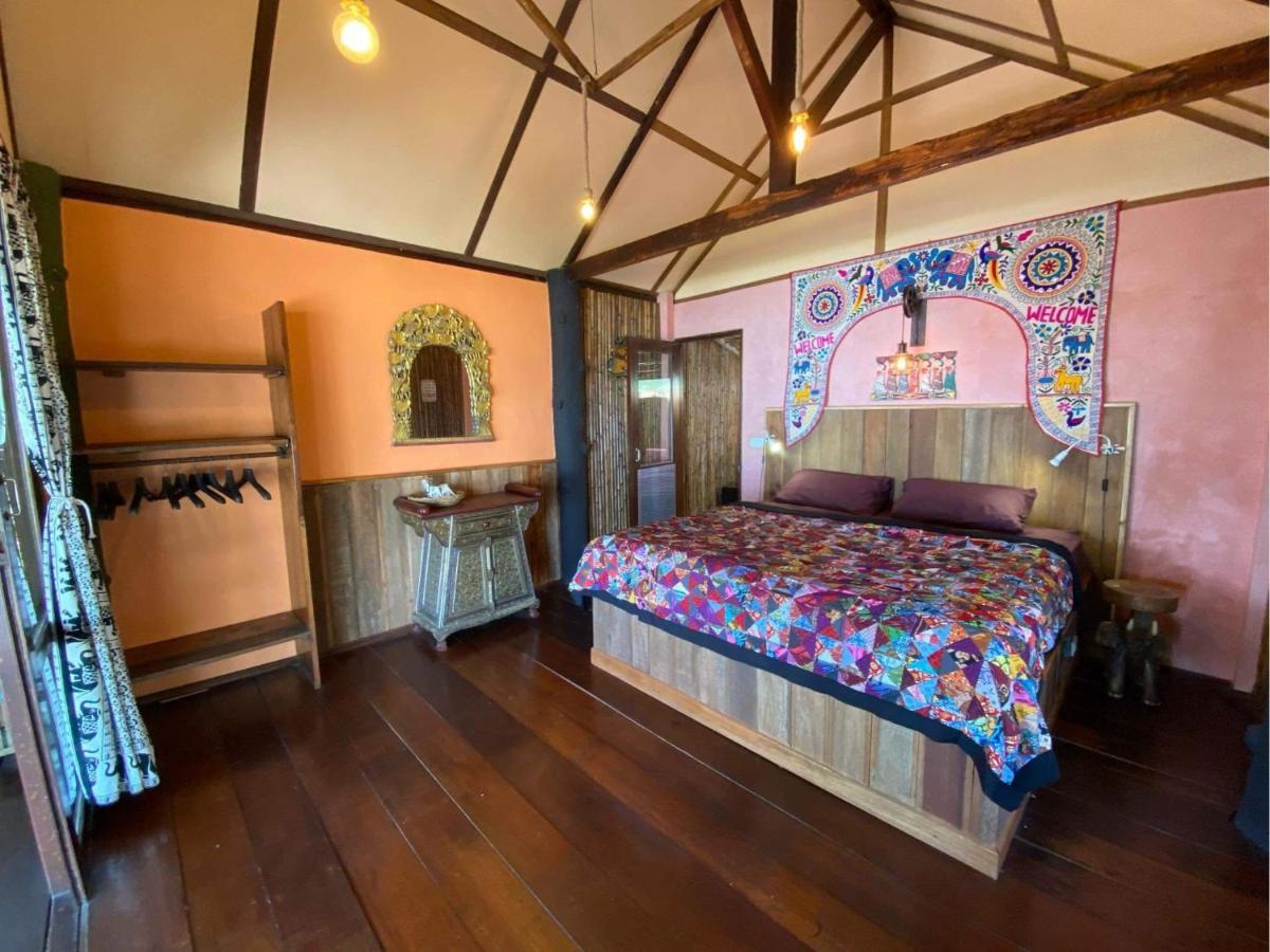 Pp Land Beach Eco Resort Koh Phayam Buitenkant foto