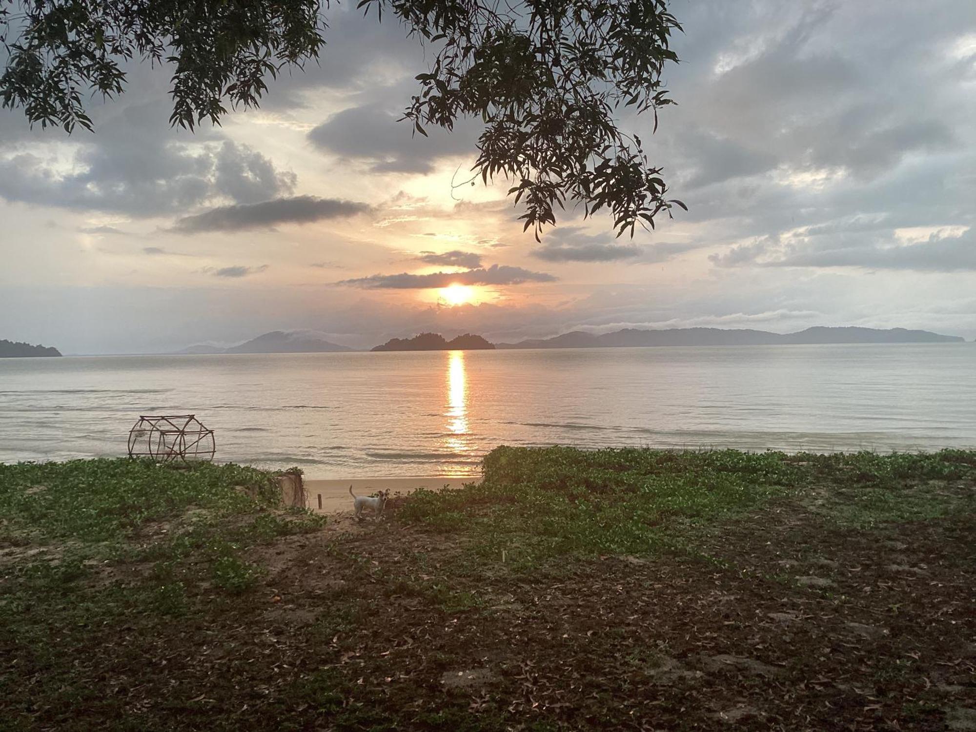Pp Land Beach Eco Resort Koh Phayam Buitenkant foto